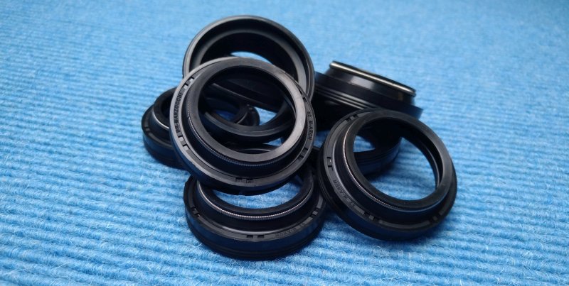 32mm Dust Seal 'M-Arch' Stylw